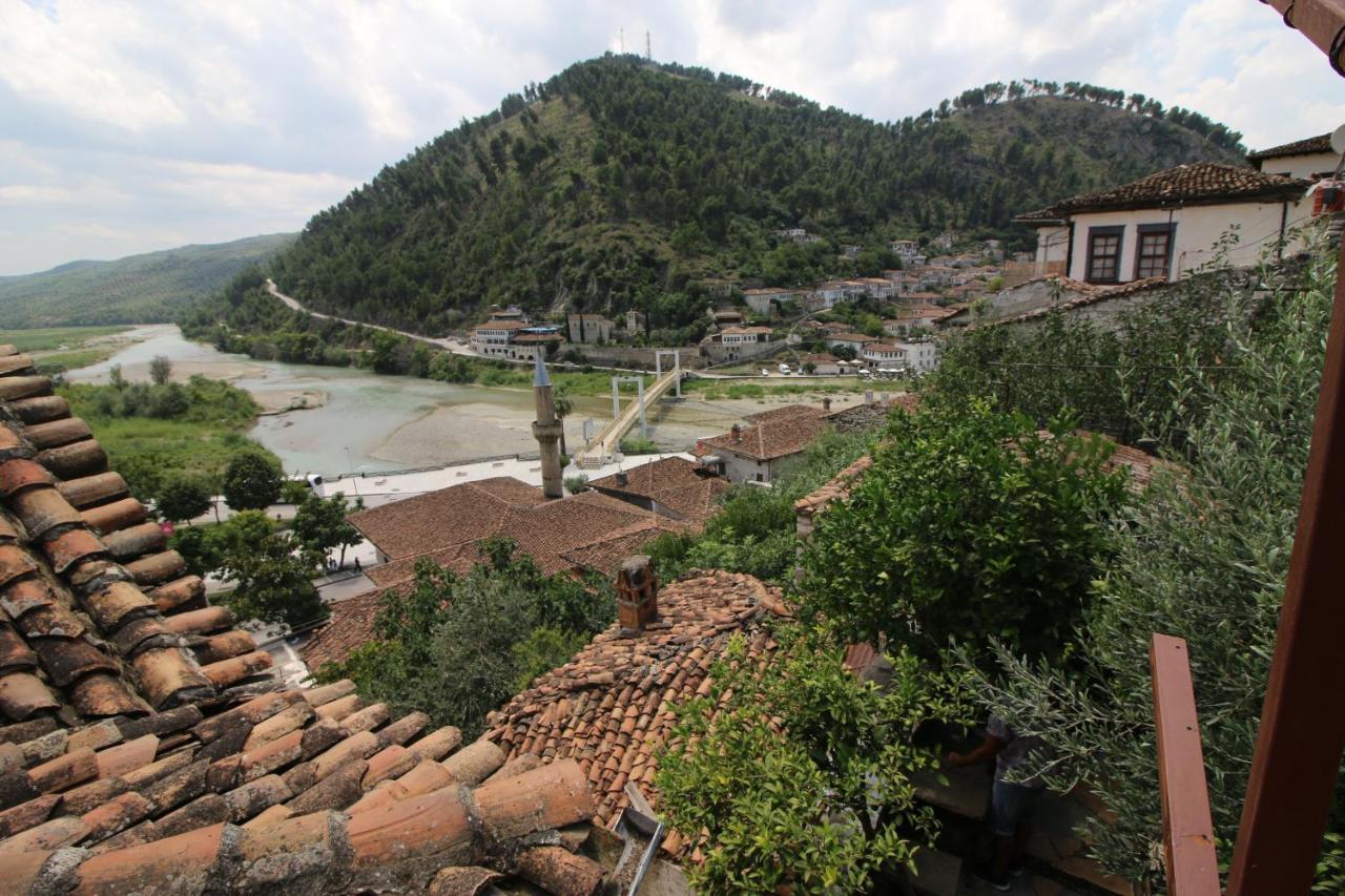 Hotel Nasho Vruho Berat Kültér fotó