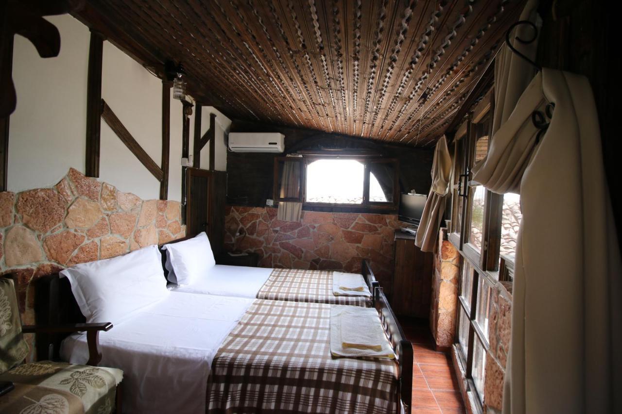Hotel Nasho Vruho Berat Kültér fotó